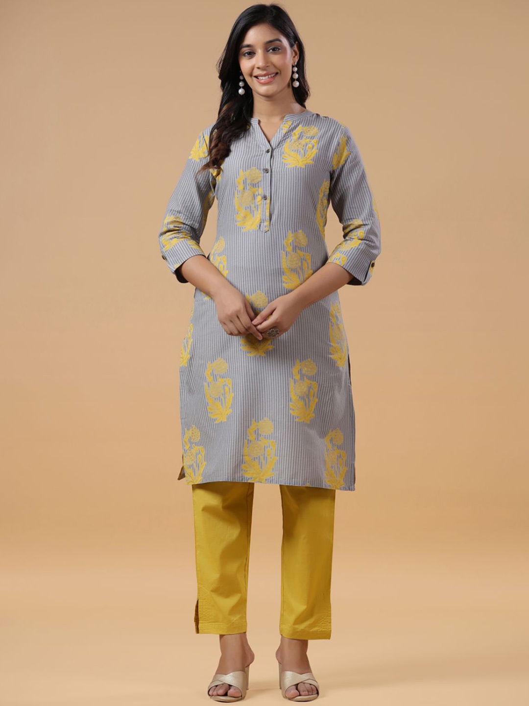 

SAVI Floral Printed Mandarin Collar Pure Cotton Straight Kurta with Trousers, Grey