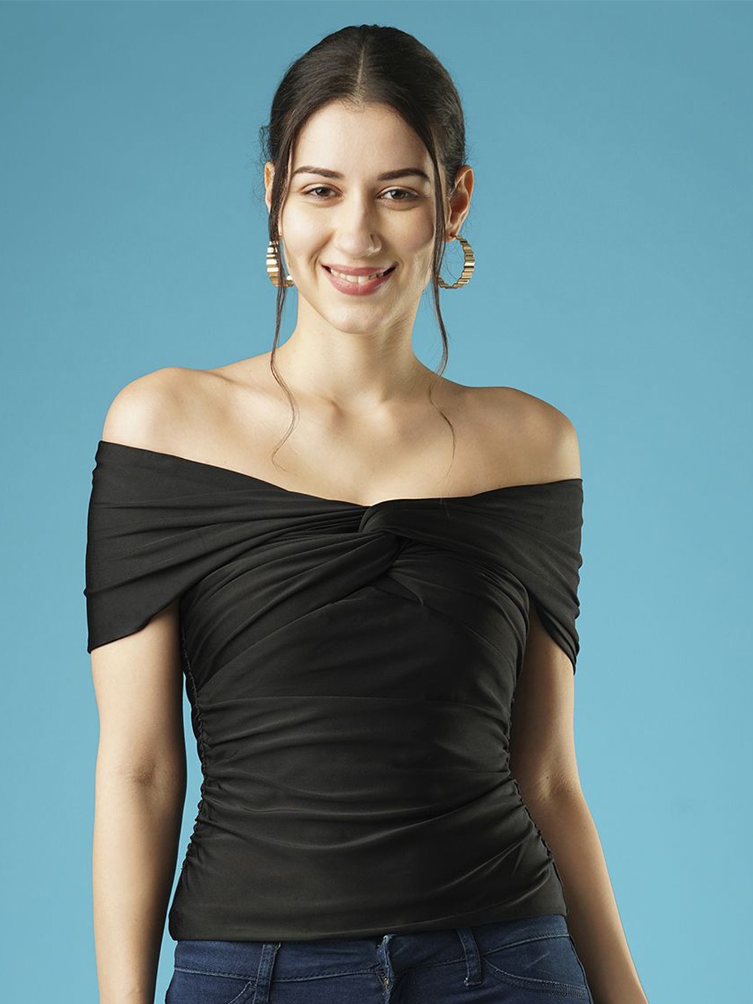 

Globus Solid Twisted & Ruched Side Detail Stretchable Party Bardot Top, Black