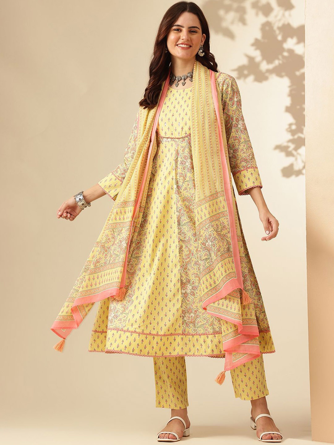 

Anouk Floral Embroidered Empire Aari Work Pure Cotton Kurta with Pyjamas & Dupatta, Yellow