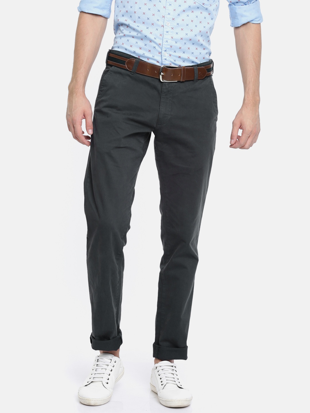 

Parx Men Navy Blue Tapered Fit Solid Chinos