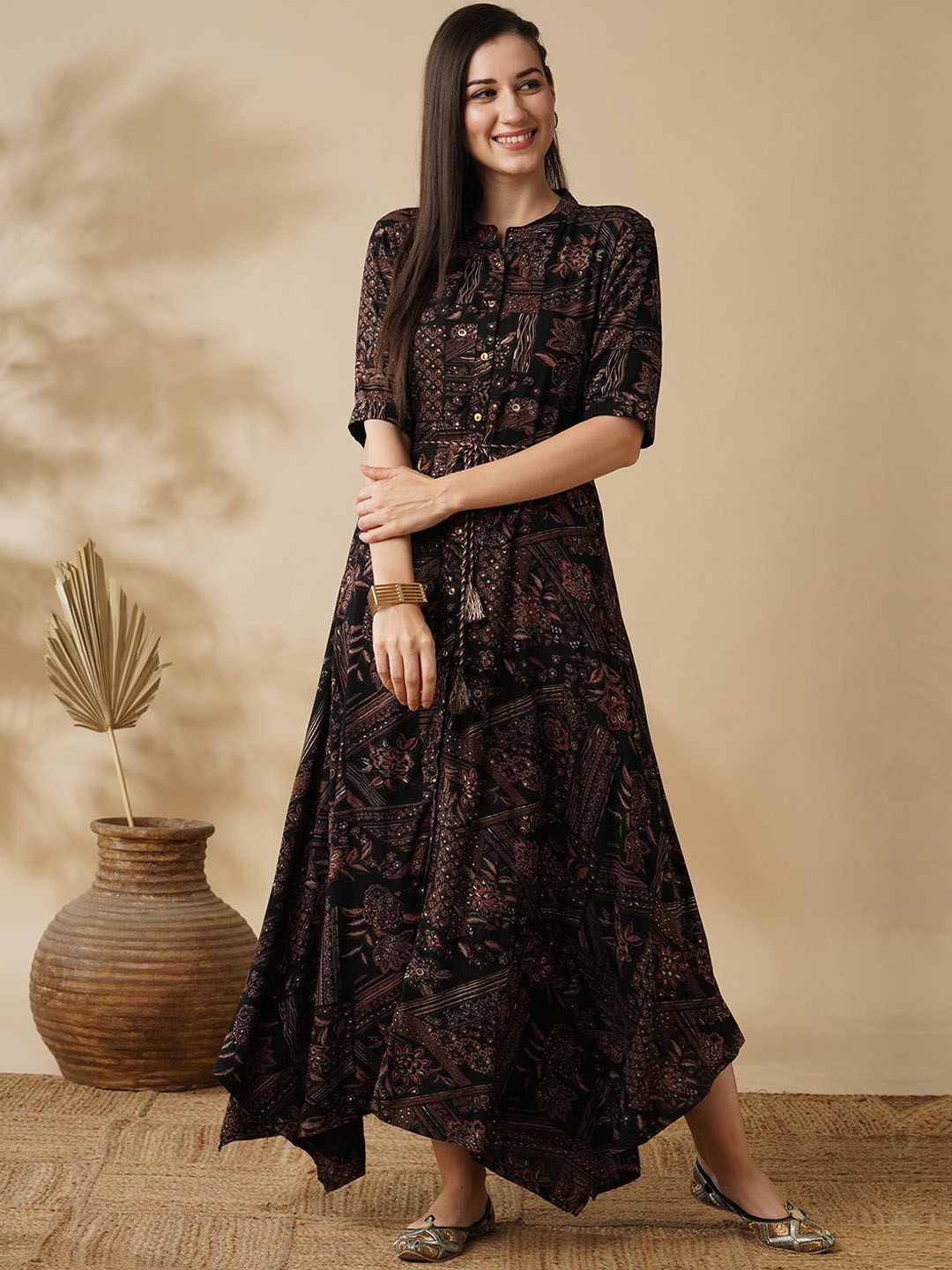 

Globus Ethnic Print Mandarin Collar Asymmetric Hem A-Line Fusion Maxi Dress With Dori, Black