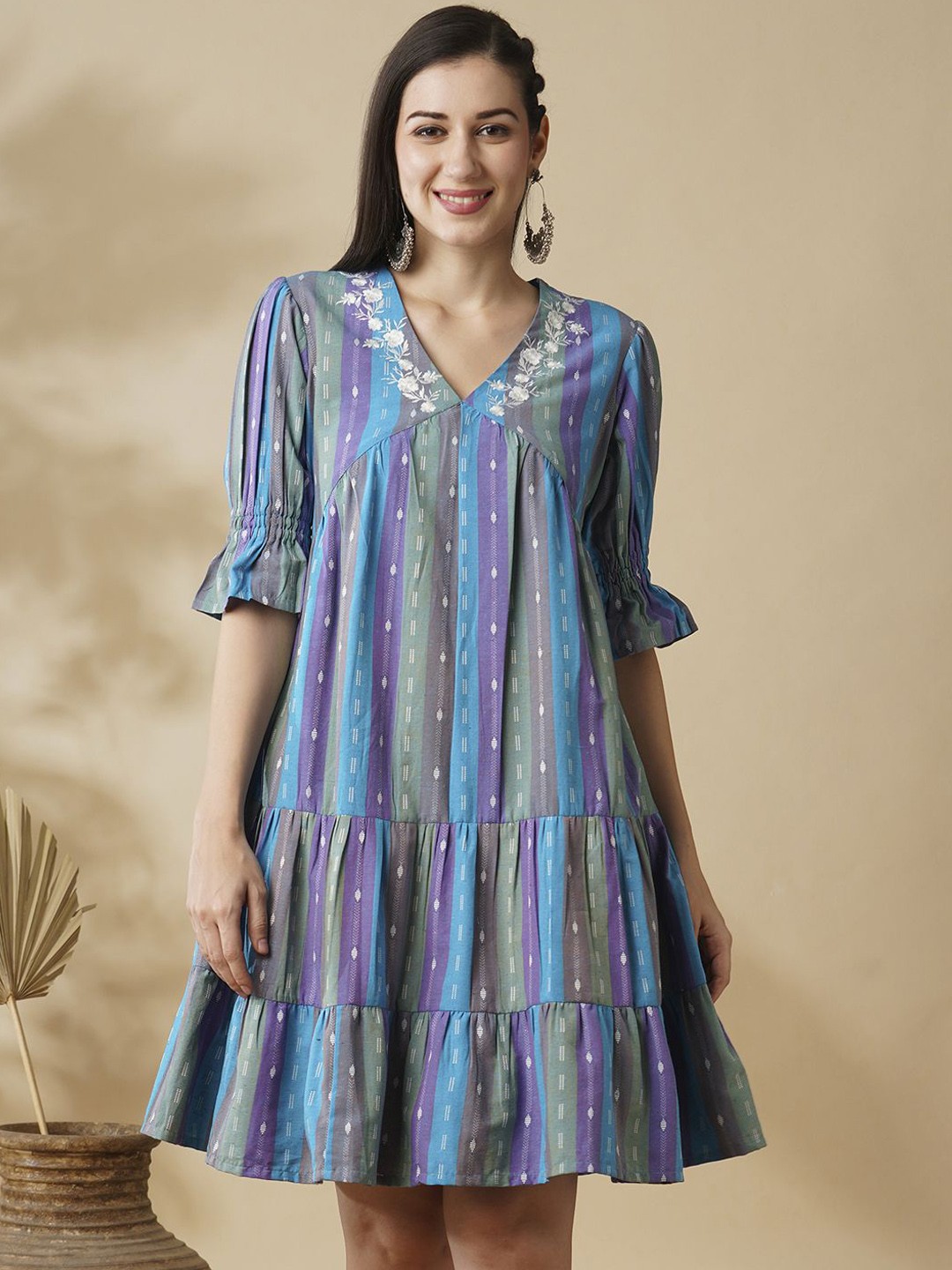 

Globus V-Floral Embroidered Neck Puff Sleeve Knee Length Tiered Fusion A-Line Dress, Blue
