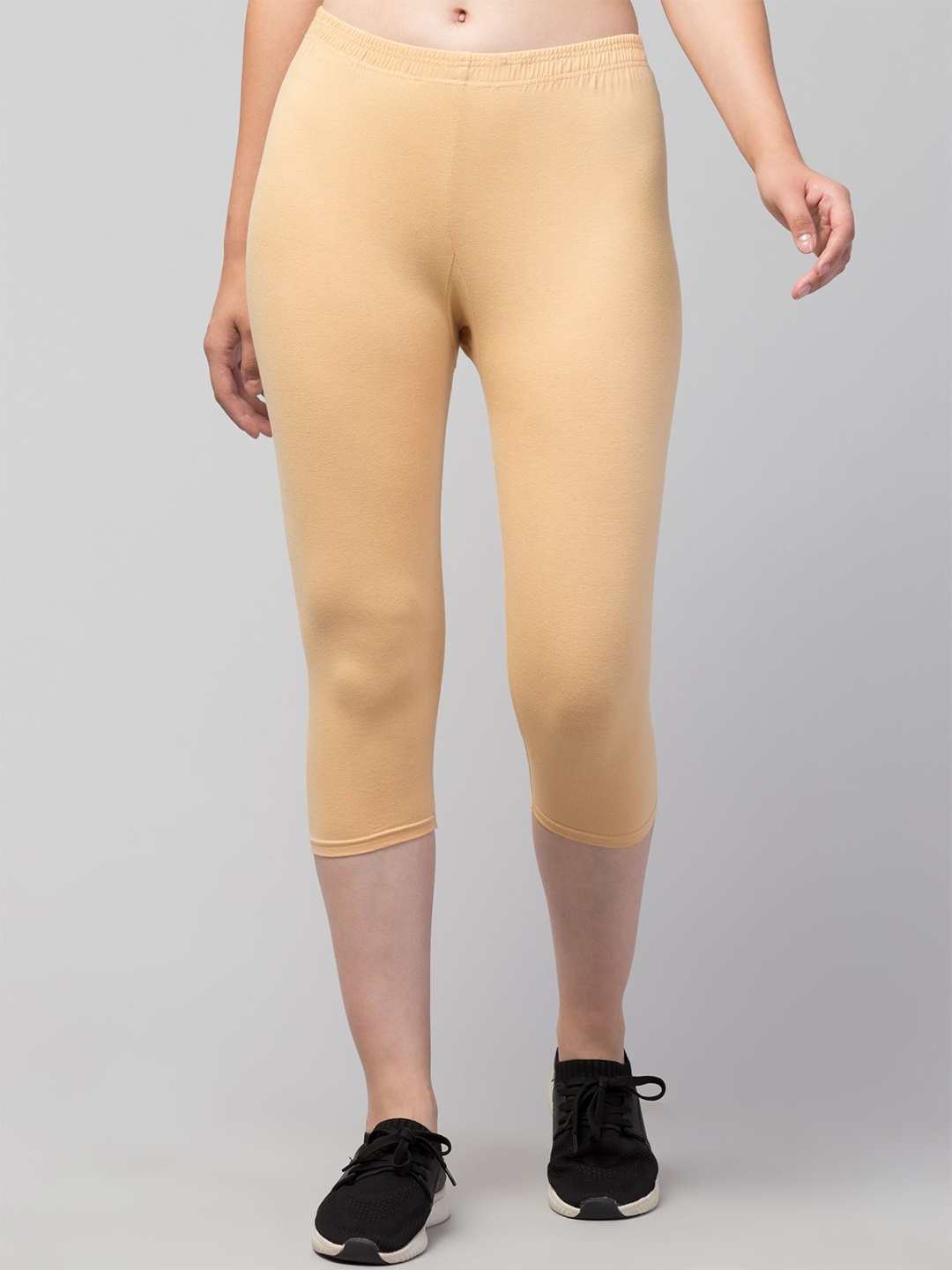 

Apraa & Parma Women Slim Fit Mid Rise Capris, Beige