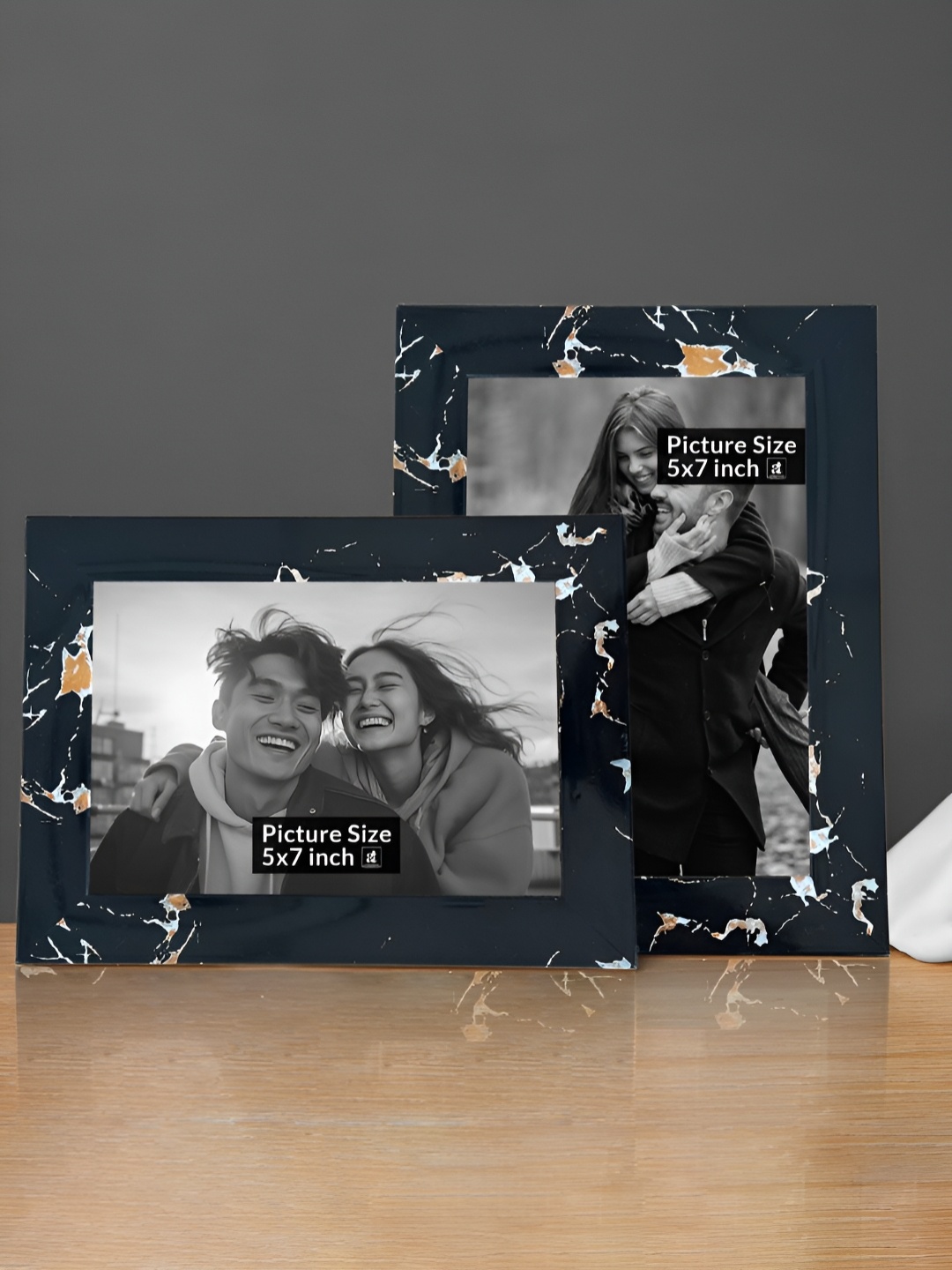 

Art Street Black & White 2 Pieces Wooden Table Photo Frames