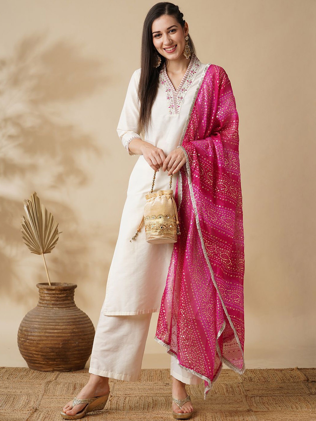 

Globus Embroidered V-Neck Straight Kurta With Pants & Bandhani Dupatta Festive Set, Off white