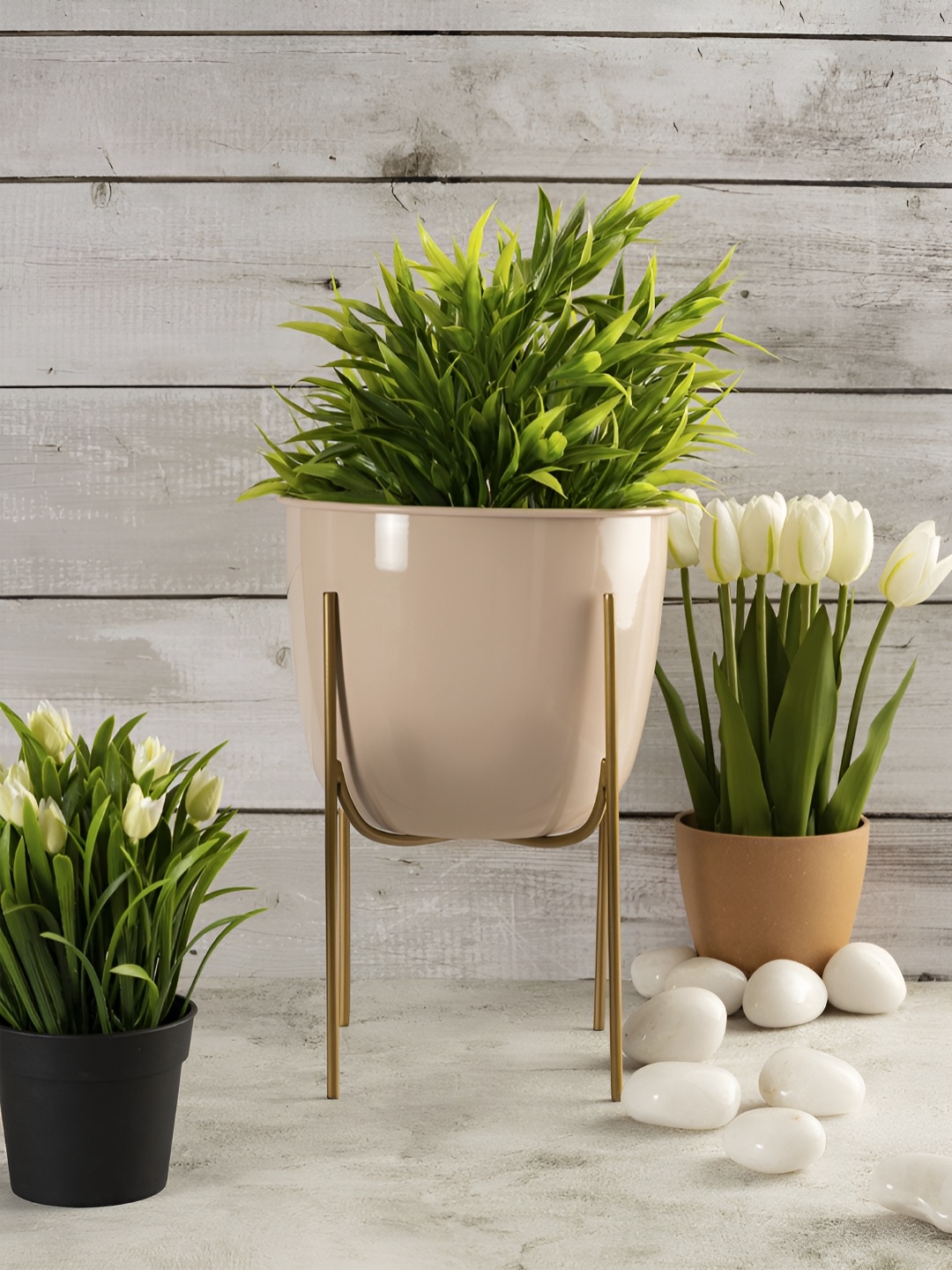 

Metalsmith Beige Metal Planter With Holder