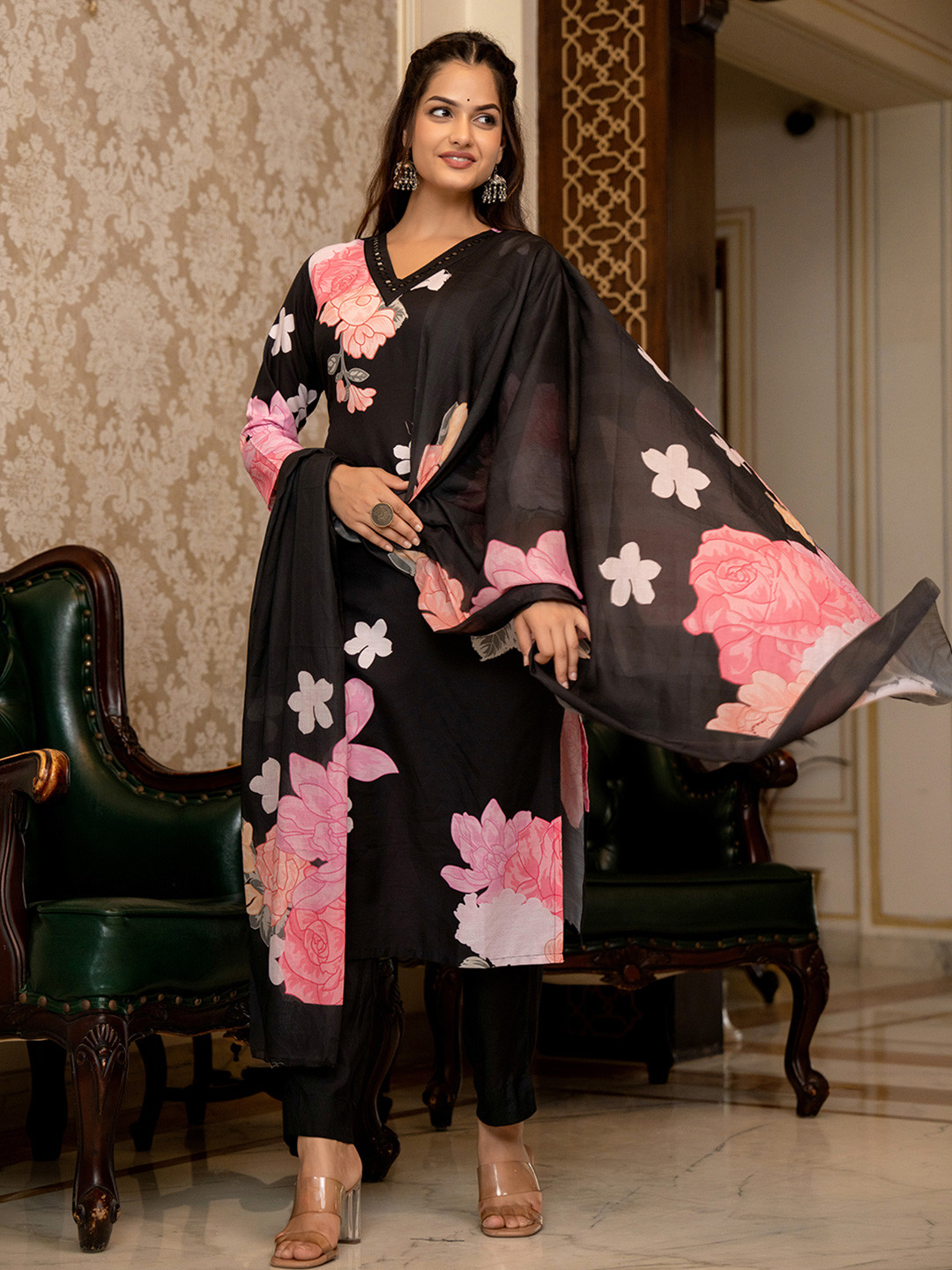 

AHIKA Floral Printed Mirror Work V-Neck Straight Kurta With Trousers & Dupatta, Black