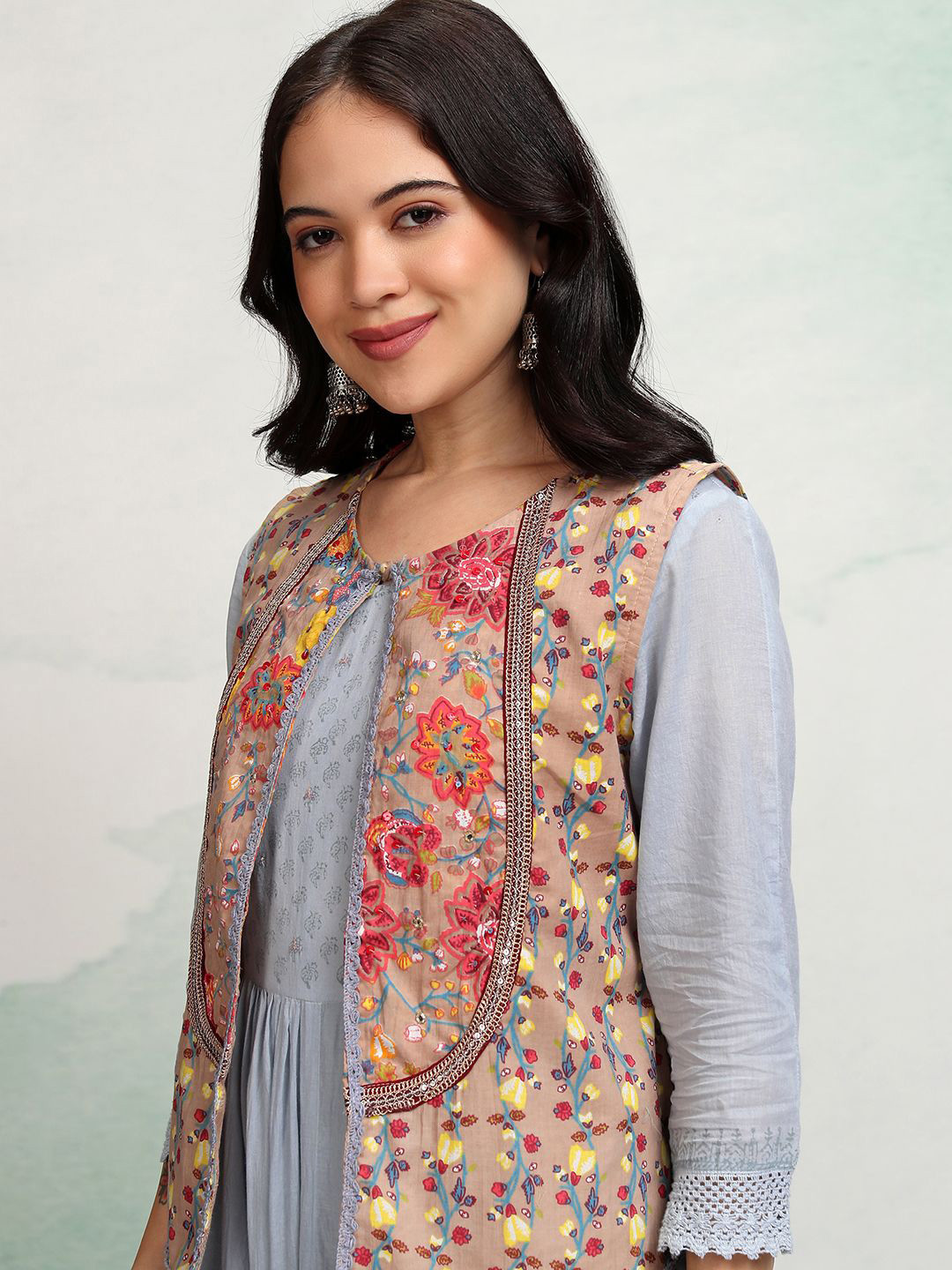 

Vishudh Women Floral Print A-Line Dress, Grey