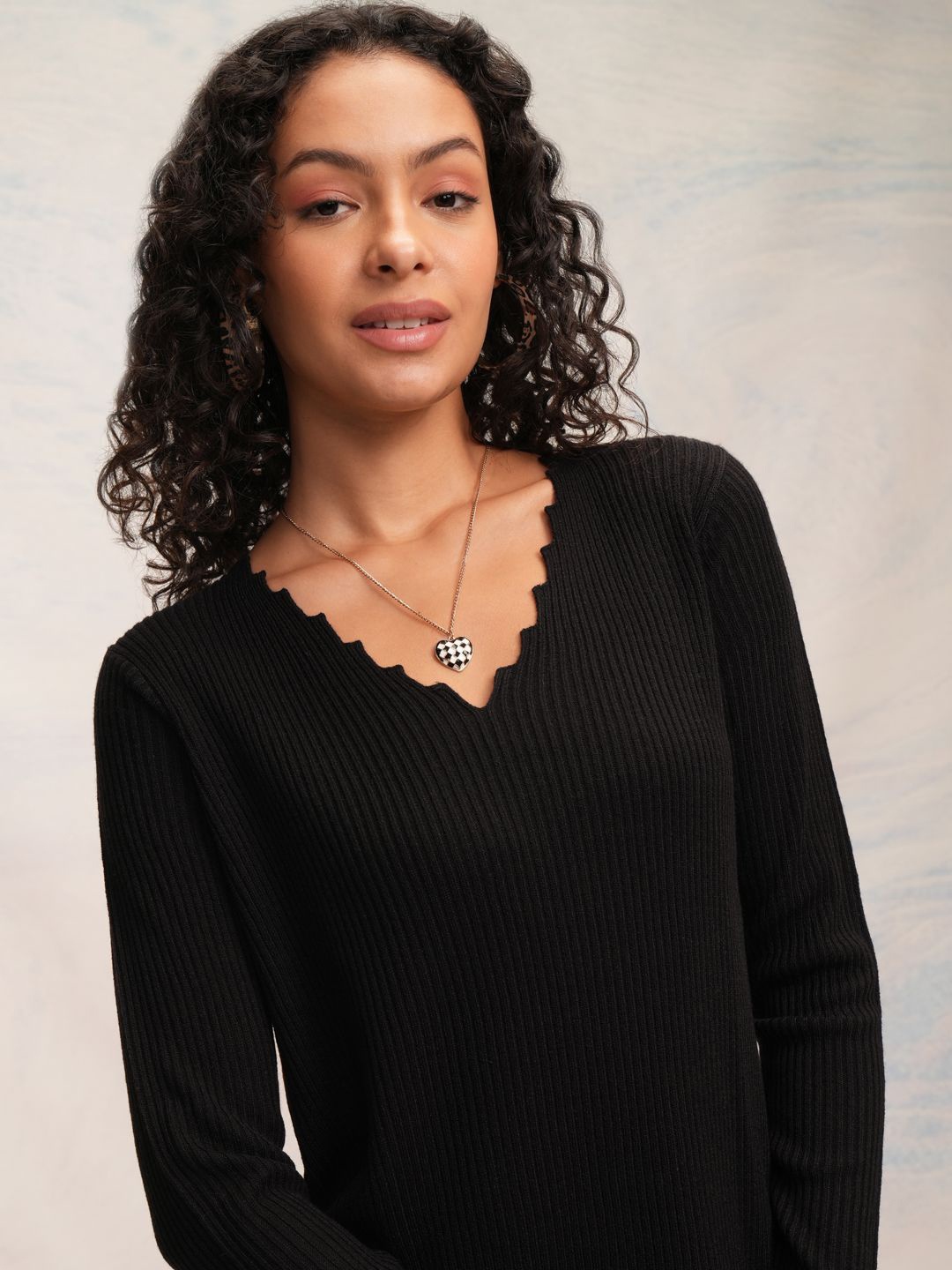 

Tokyo Talkies Women Pullover, Black