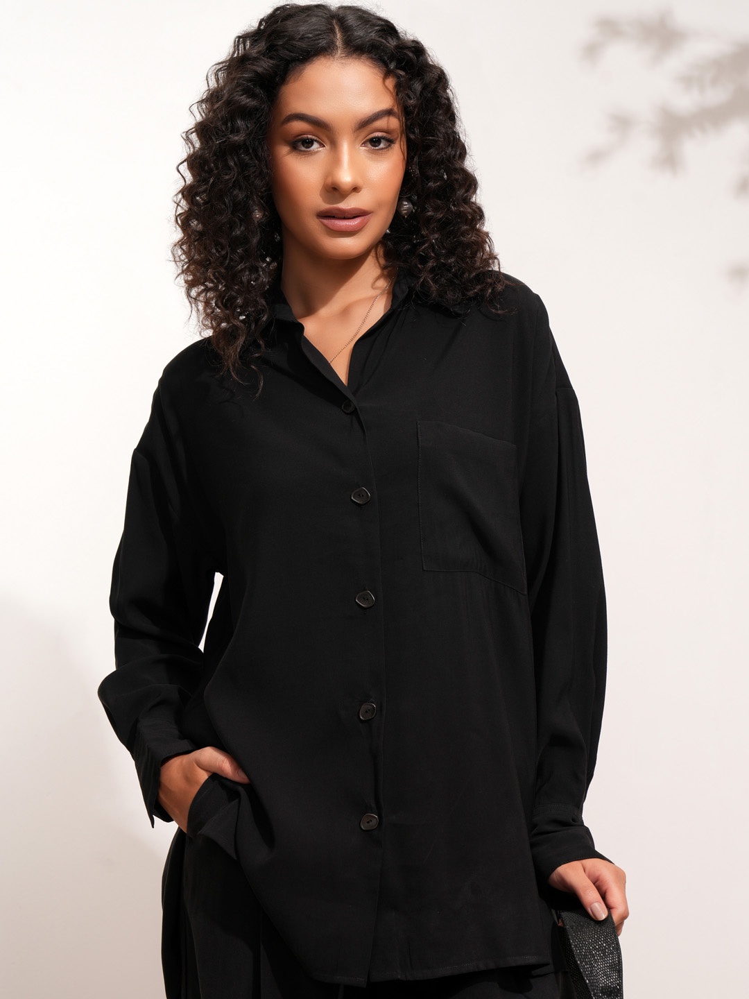 

ESPYR By Tokyo Talkies Women Solid Drop Shoulder Relaxed Fit Shirt, Black