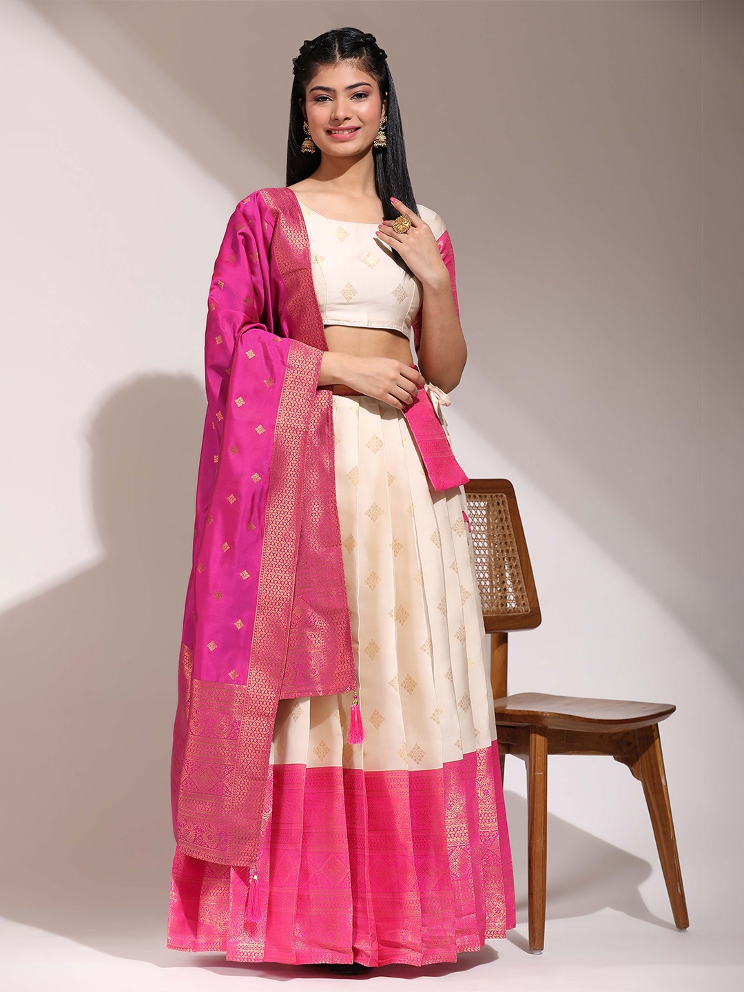 

Fabcartz Woven Design Semi-Stitched Lehenga & Unstitched Blouse With Dupatta, Cream