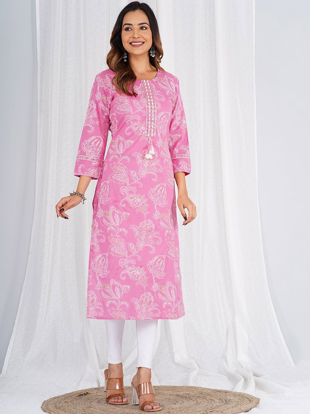 

KALINI Ethnic Motifs Printed Round Neck Gotta Patti Cotton Straight Kurta, Pink