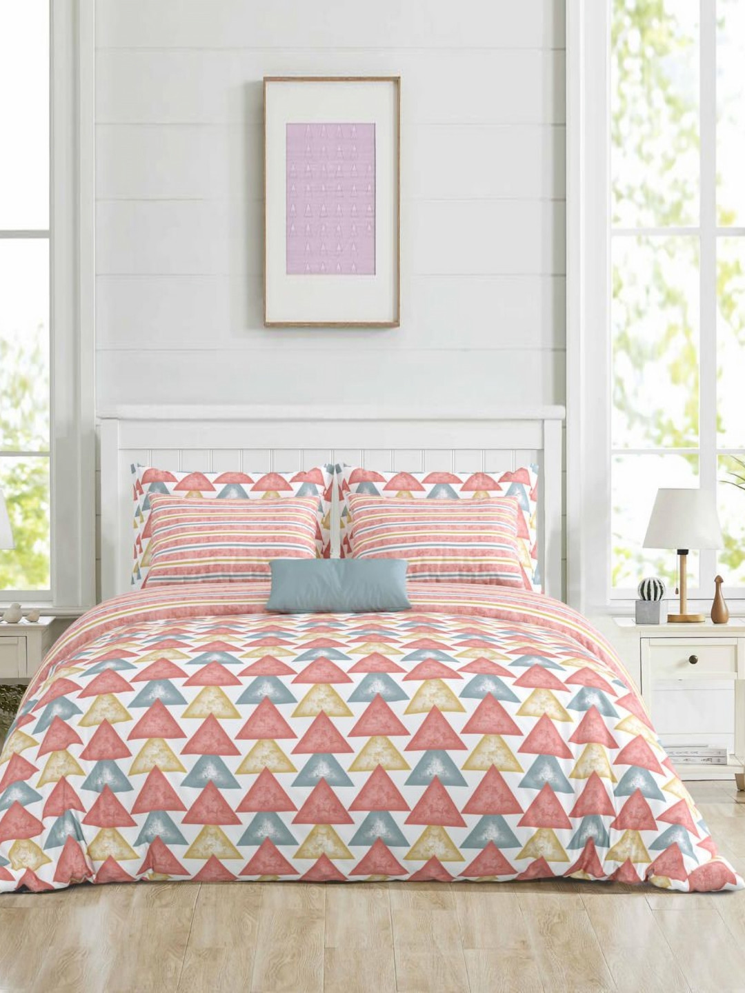 

Salona Bichona White & Pink Printed Superfine Double Queen Pure Cotton Bedding Set