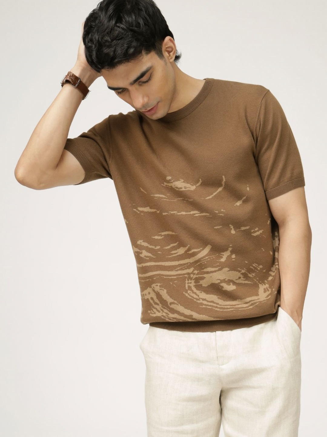 

Andamen Men Placement Jacquard Flat Knit Crew Neck T-shirt, Brown