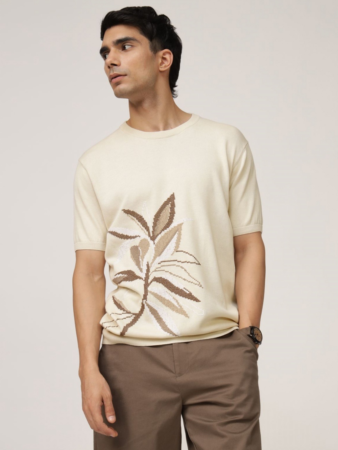 

Andamen Men Solid Placement Embroidery Crew Neck T-shirt, Off white