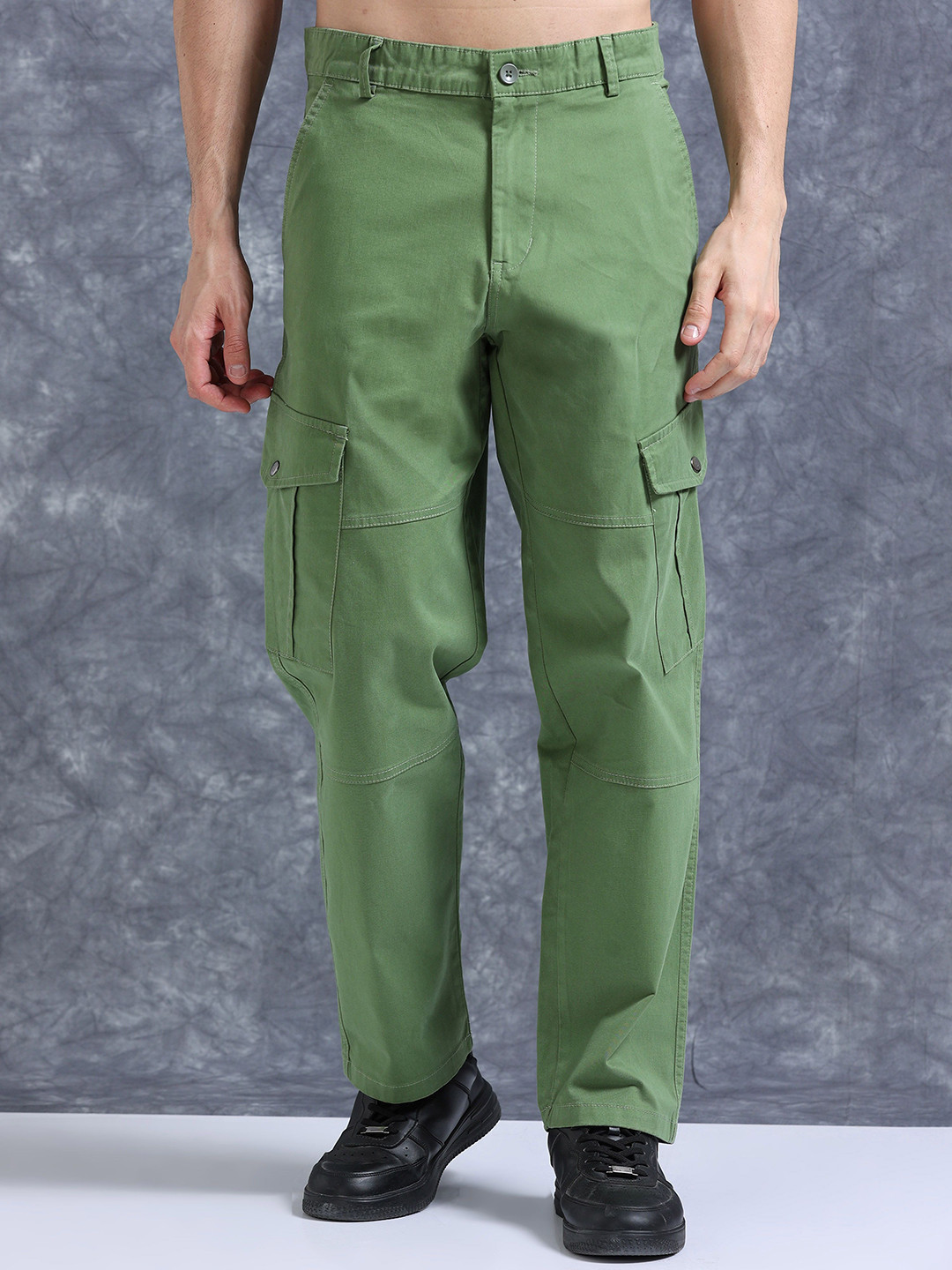 

The Roadster Lifestyle Co Relaxed Fit Cotton Cargo Trousers, Green