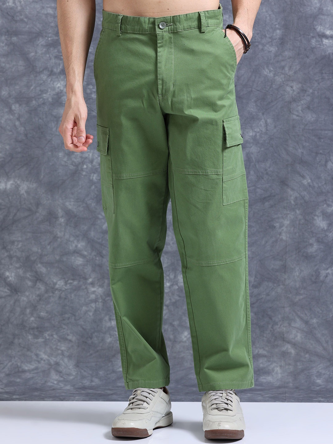 

The Roadster Lifestyle Co Relaxed Fit Cotton Cargo Trousers, Green