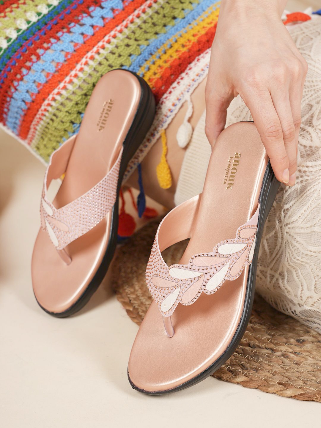 

Anouk Party Block with Tassels, Peach