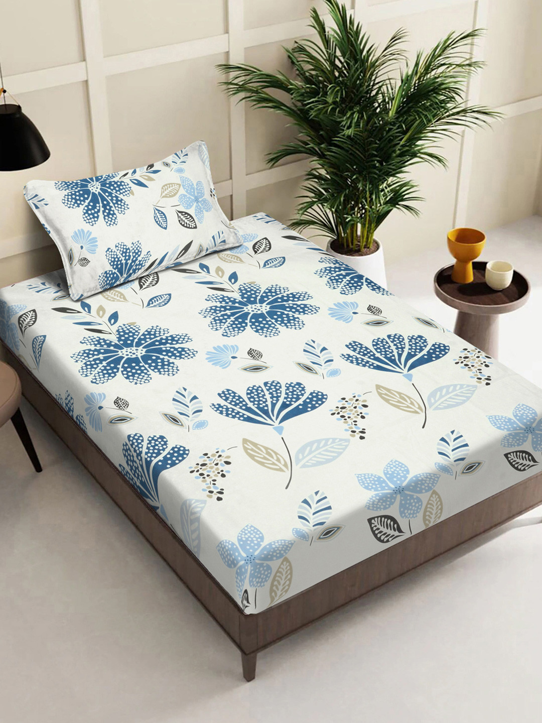 

FABINALIV Blue & White Floral Printed 300 TC Single Bedsheet With 1 Pillow Cover