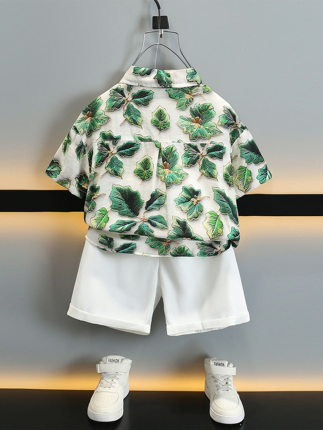 

StyleCast x Revolte Boys Printed Short Sleeves Shirt With Shorts, Green