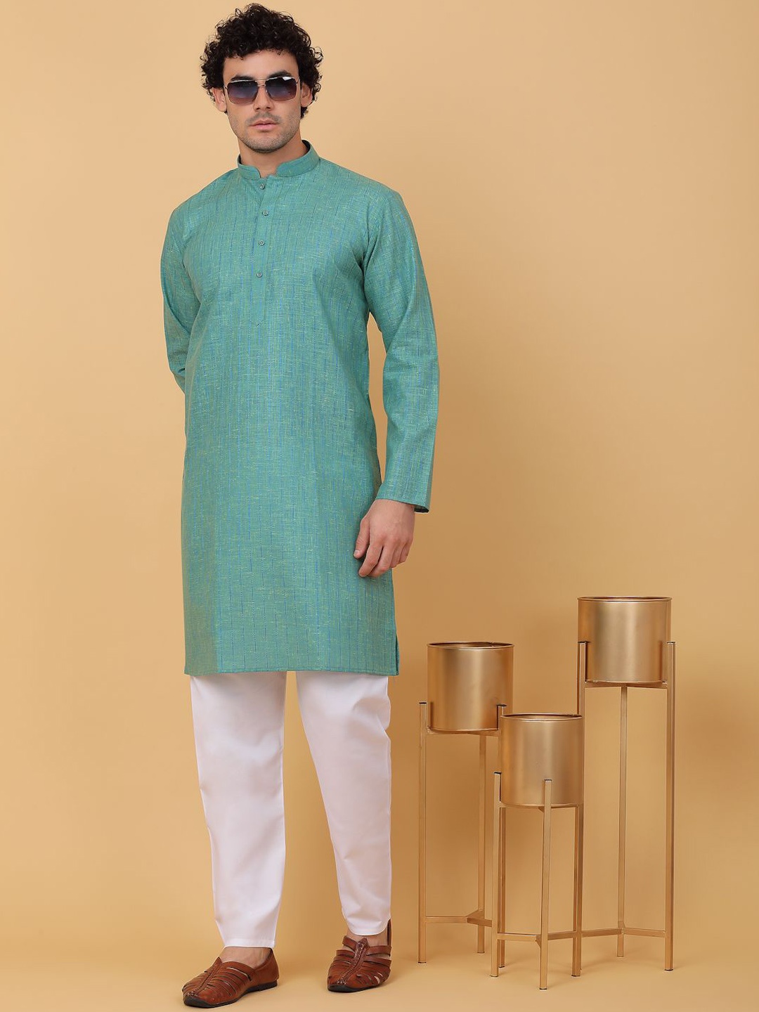 

KRAFT INDIA Striped Thread Work Mandarin Collar Cotton Linen Straight Kurta, Green