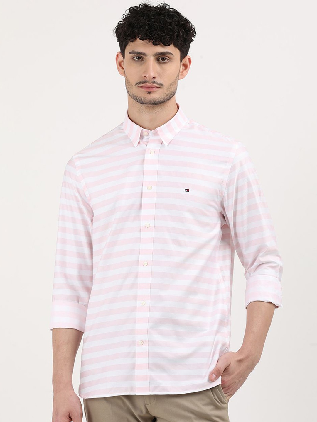 

Tommy Hilfiger Men Horizontal Stripes Opaque Striped Casual Shirt, White
