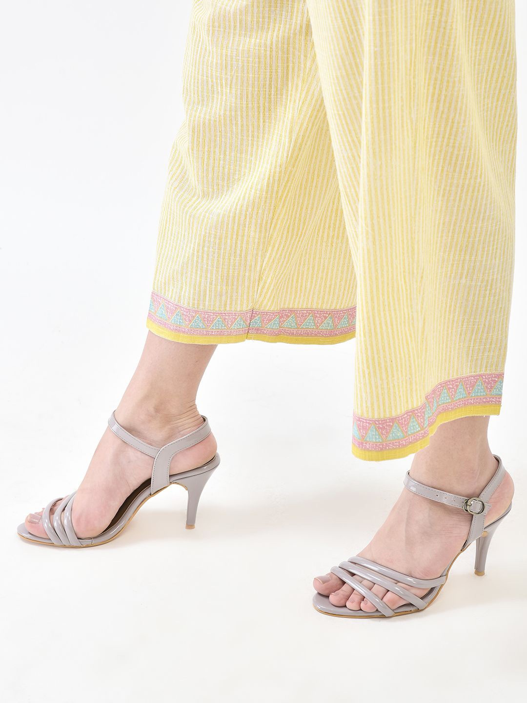 

Maysun Open Toe Slim Heels, Grey