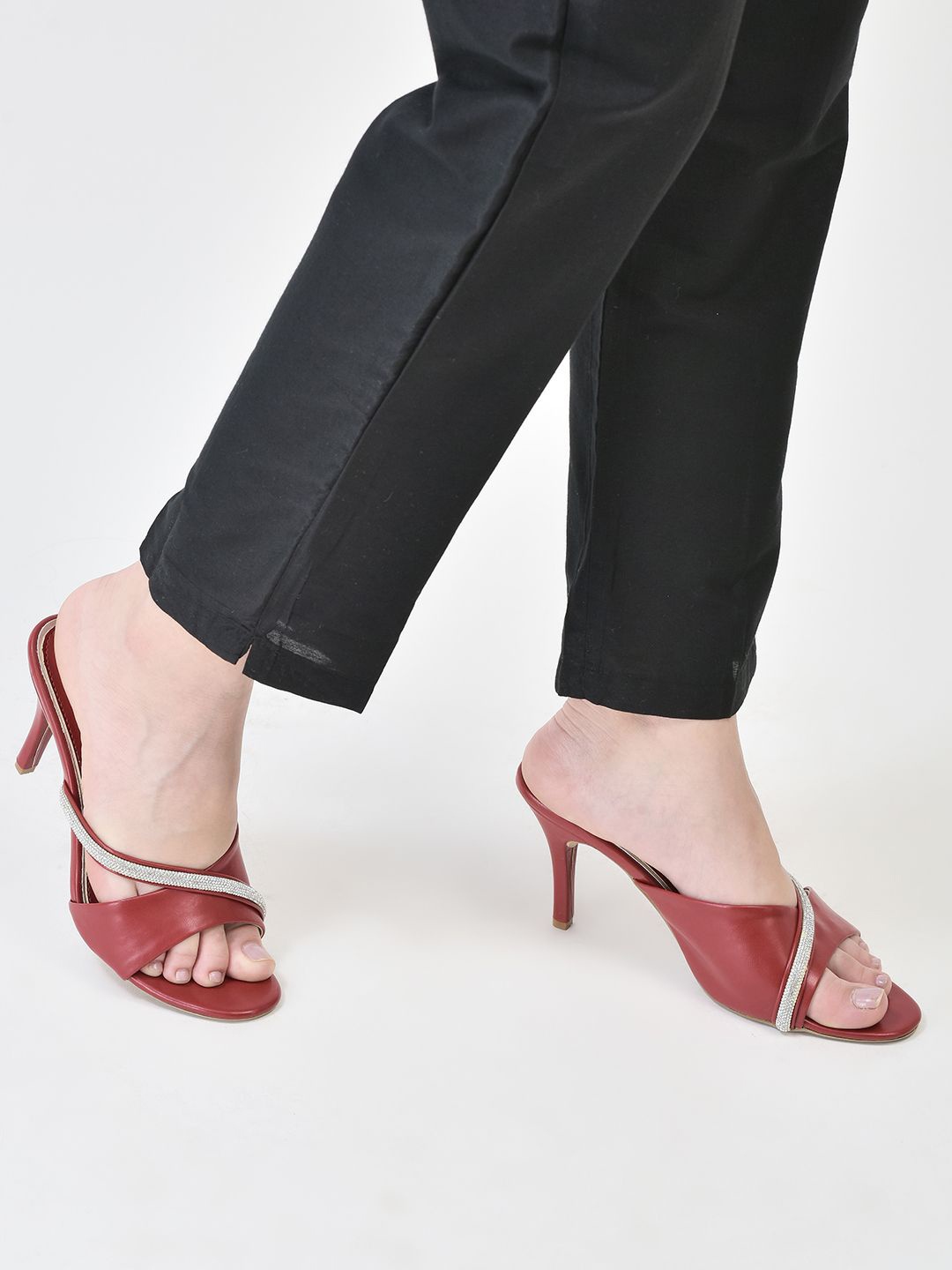 

Maysun Open Toe Party Kitten Pumps, Red