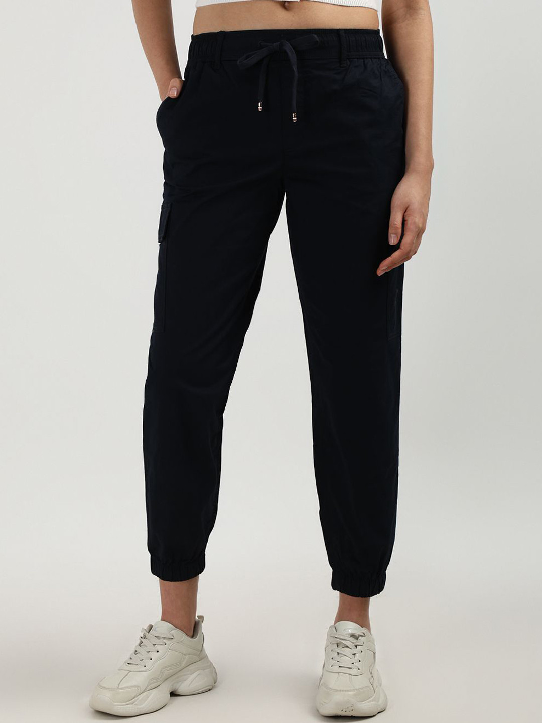 

Tommy Hilfiger Cotton Regular Fit Track Pants, Navy blue