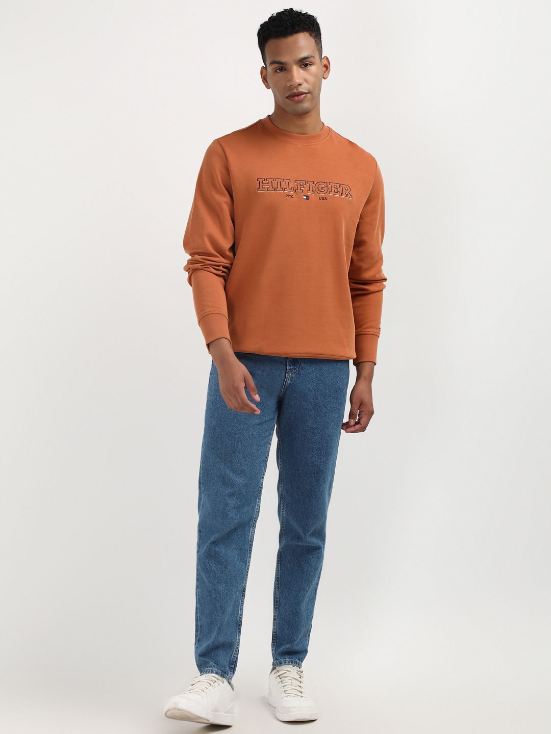 

Tommy Hilfiger Men Printed Long Sleeves Sweatshirt, Brown