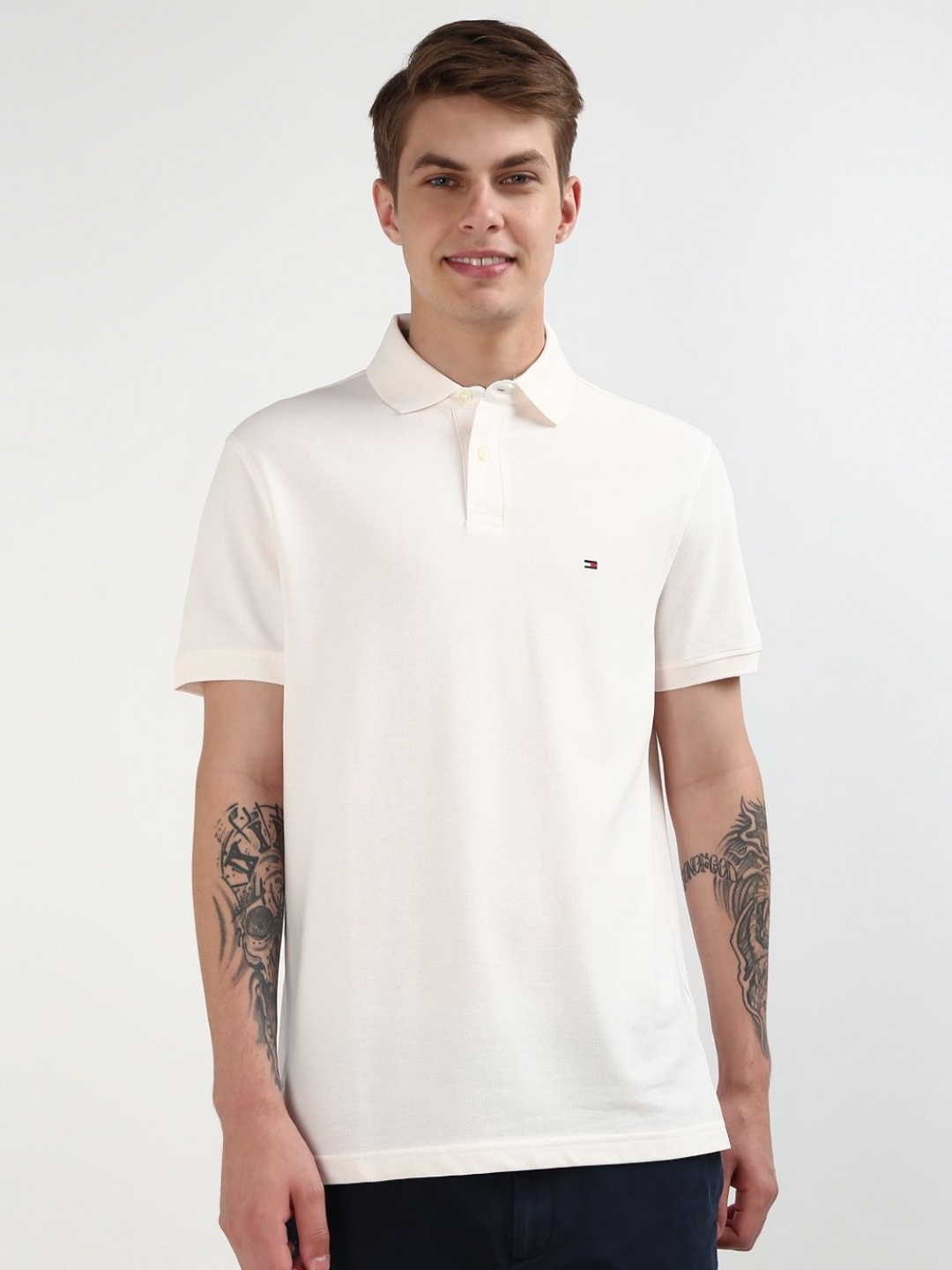 

Tommy Hilfiger Men Solid Polo Collar Organic Cotton T-shirt, Off white