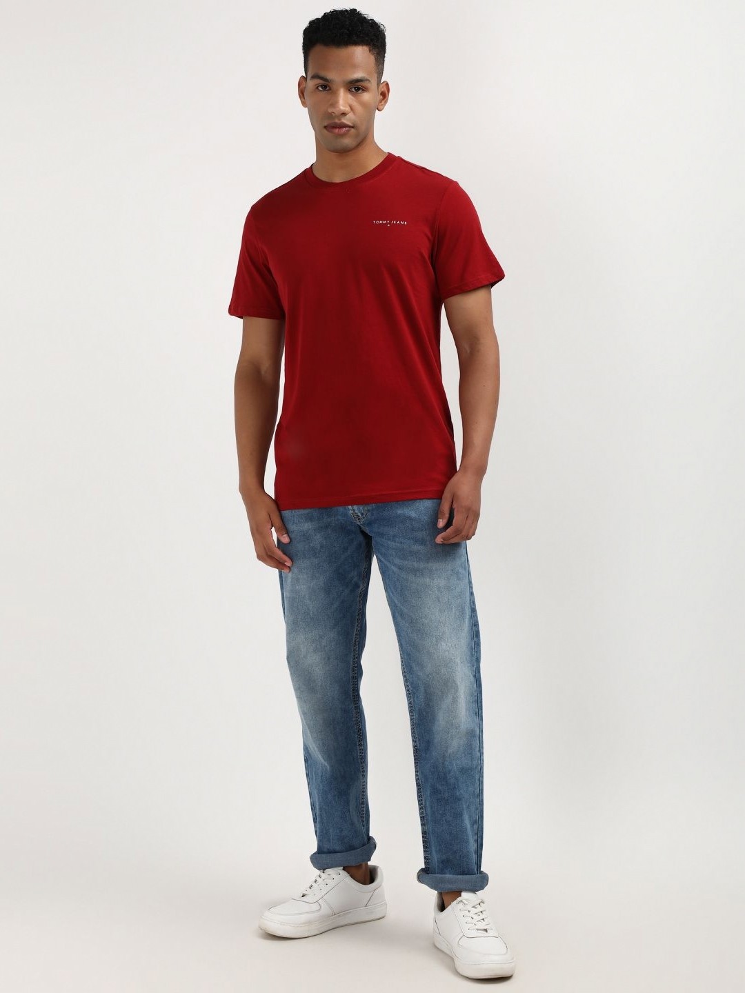 

Tommy Hilfiger Men Solid Round Neck Pure Cotton Slim Fit T-shirt, Red