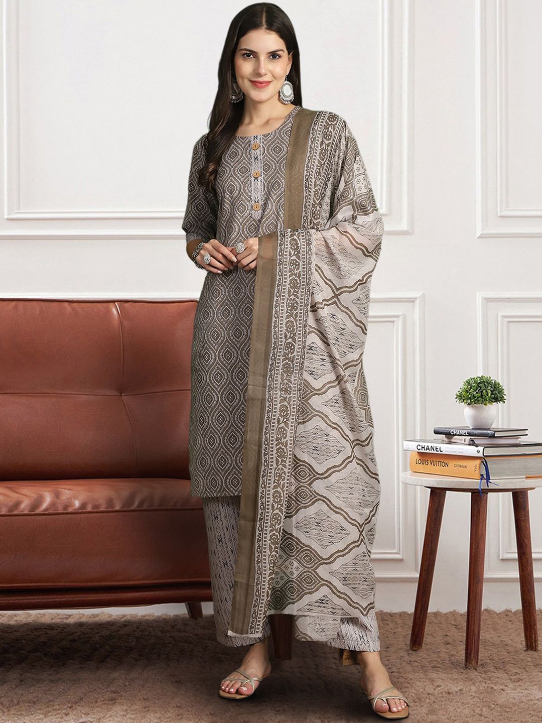 

7Threads Ethnic Motifs Printed Pure Cotton Straight Kurta with Trousers & Dupatta, Grey melange