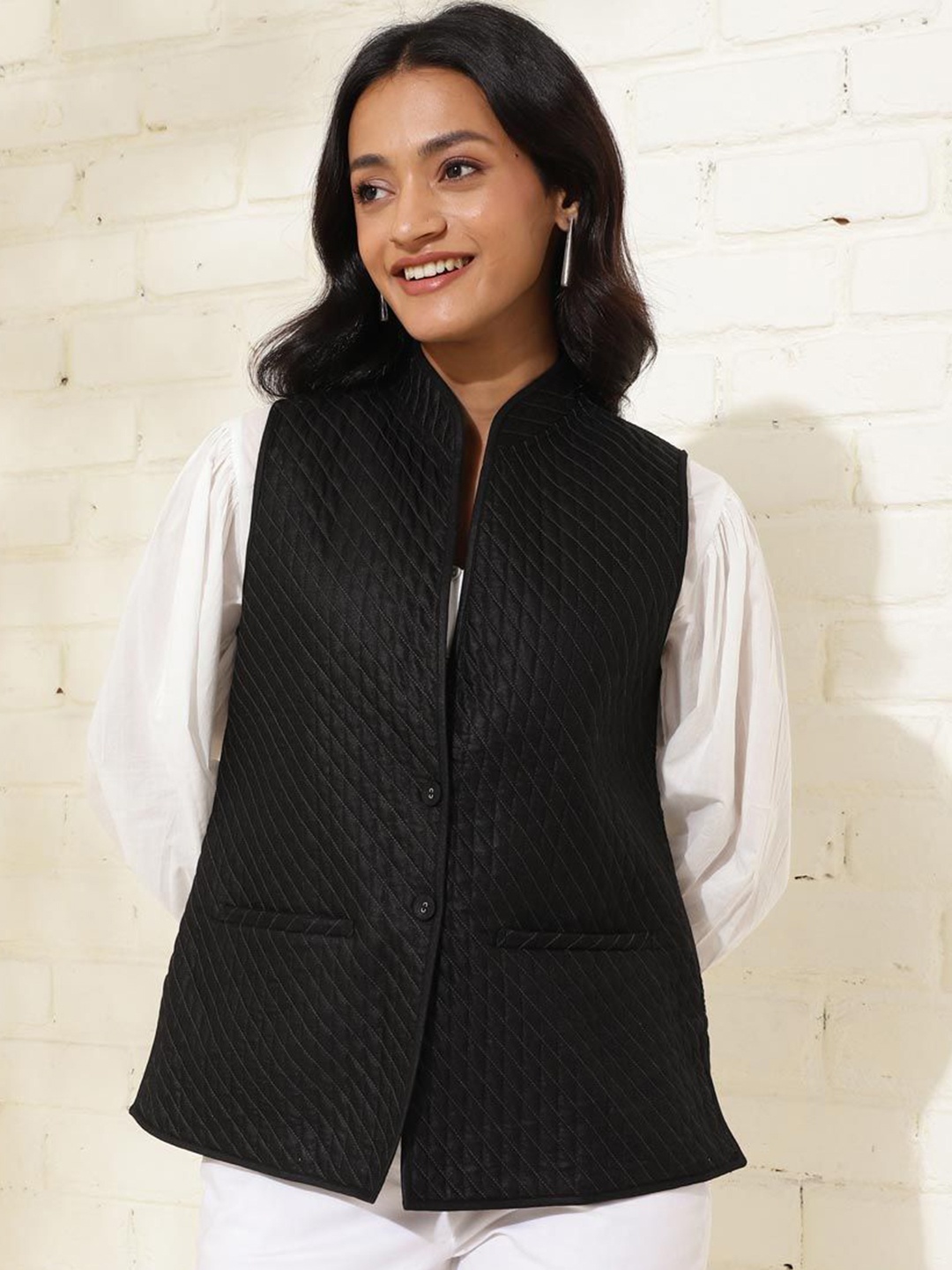 

Fabindia Woven Mandarin Collar Sleeveless Nehru Jacket, Black