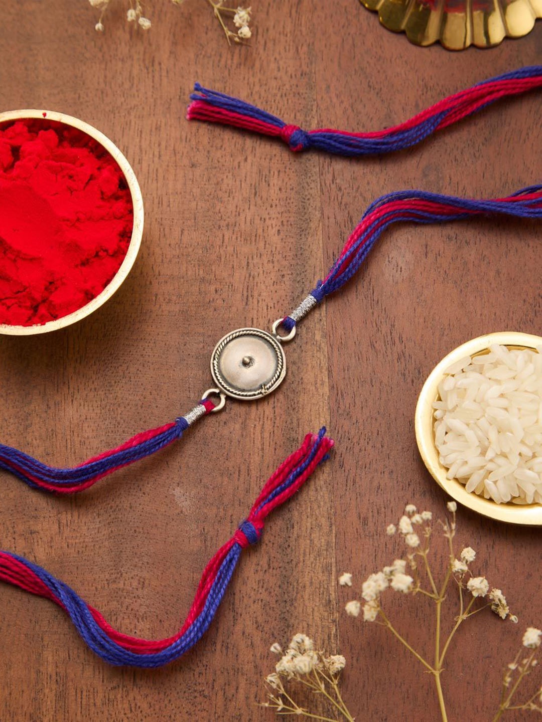 

Fabindia Thread Rakhi With Roli Chawal, Gold