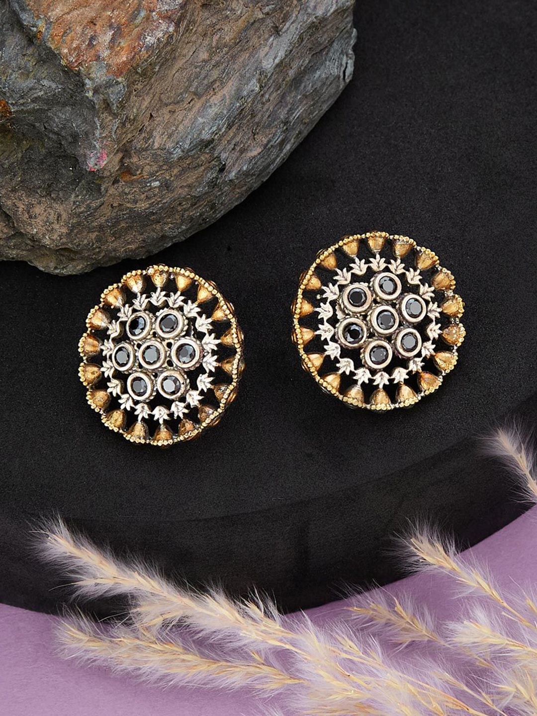 

Fabindia Metal Contemporary Studs Earrings, Gold