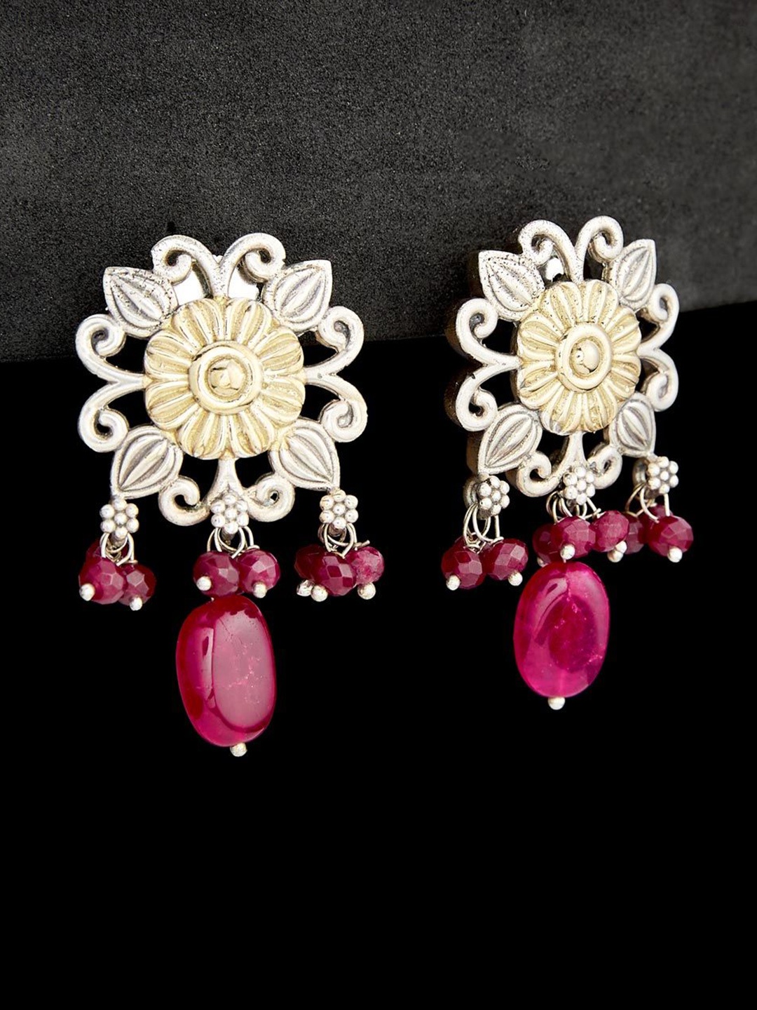 

Fabindia Metal Stud Earrings, Gold