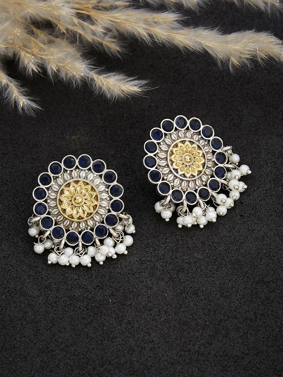 

Fabindia Contemporary Studs Earrings, Silver