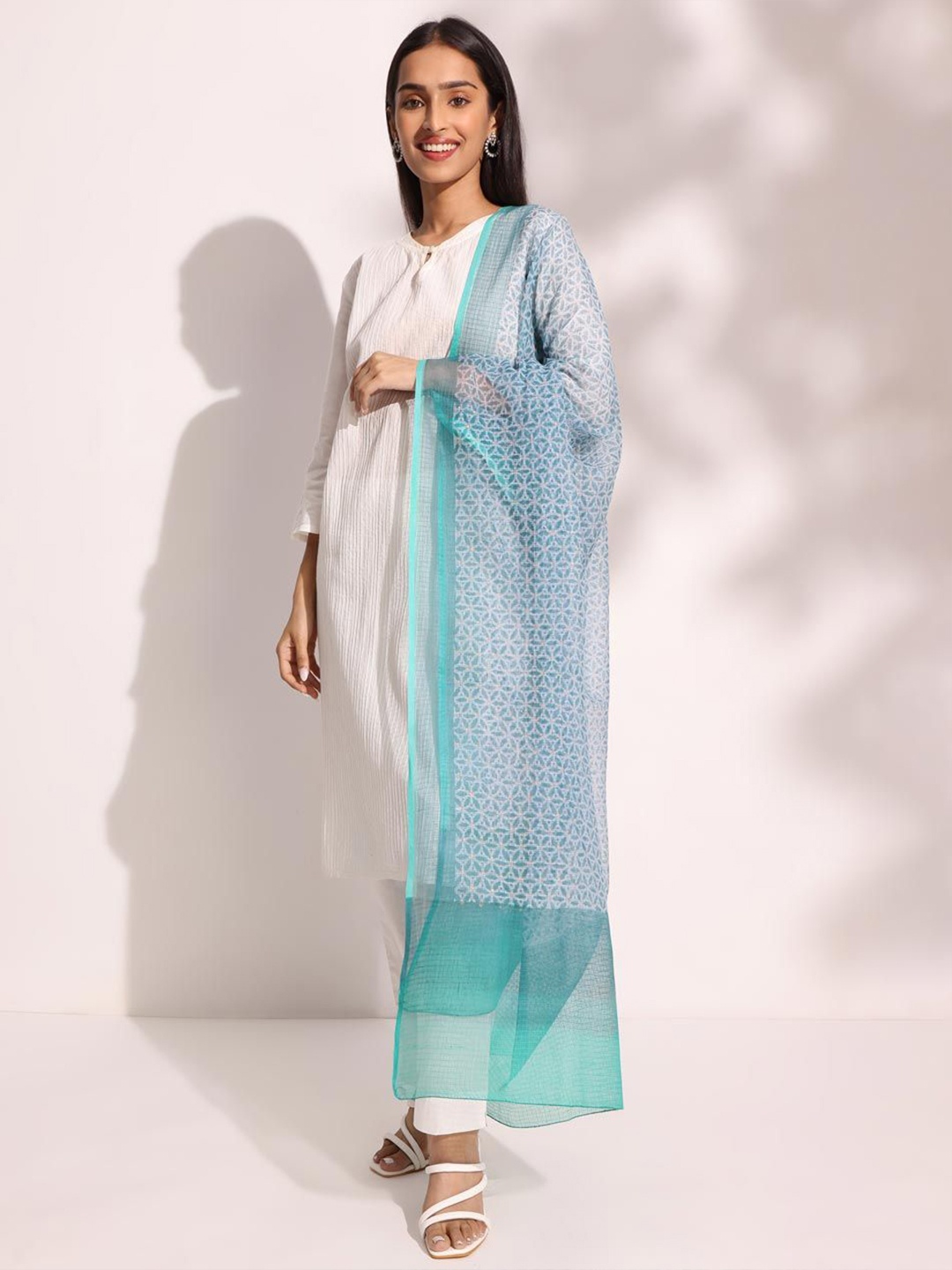 

Fabindia Floral Printed Dupatta, Blue