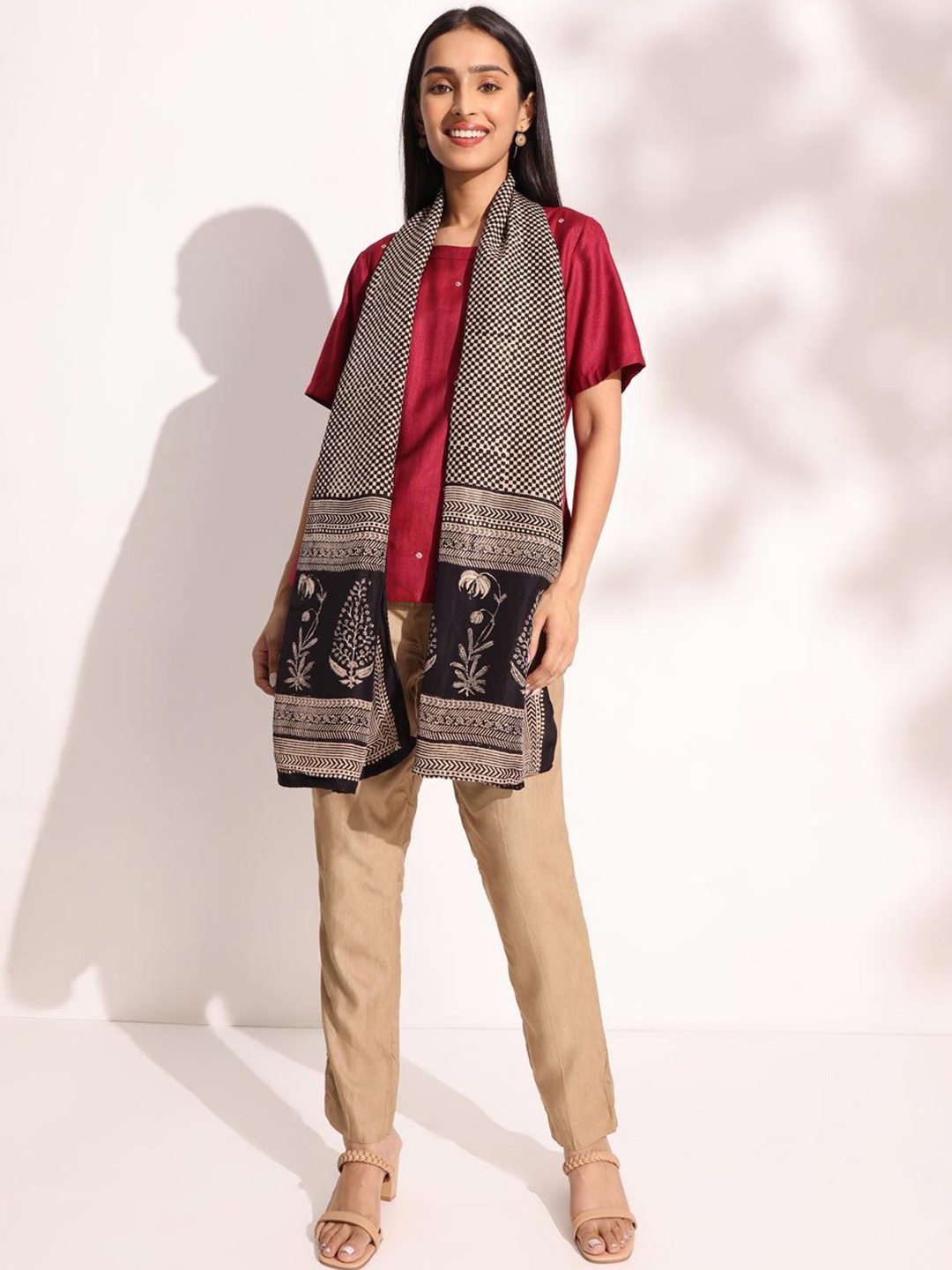 

Fabindia Women Printed Stole, Black
