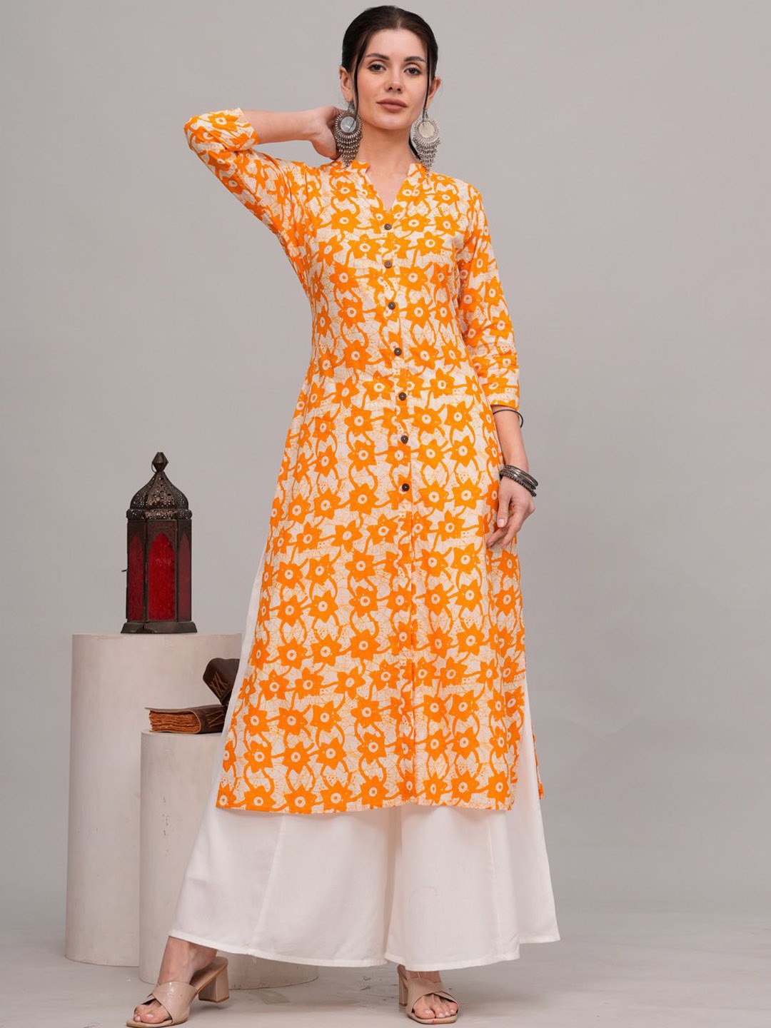 

SHIONS Floral Printed Cotton A Line Kurta, Yellow