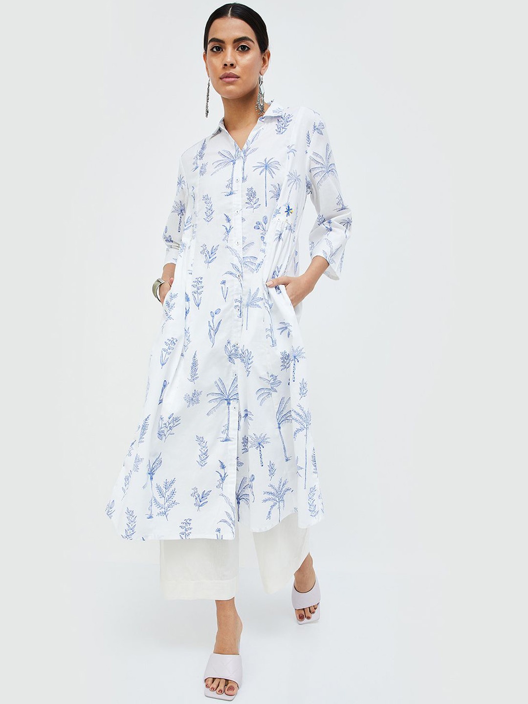

Melange by Lifestyle Shirt Collar Floral Printed Thread Work Cotton A-Line Kurta, White