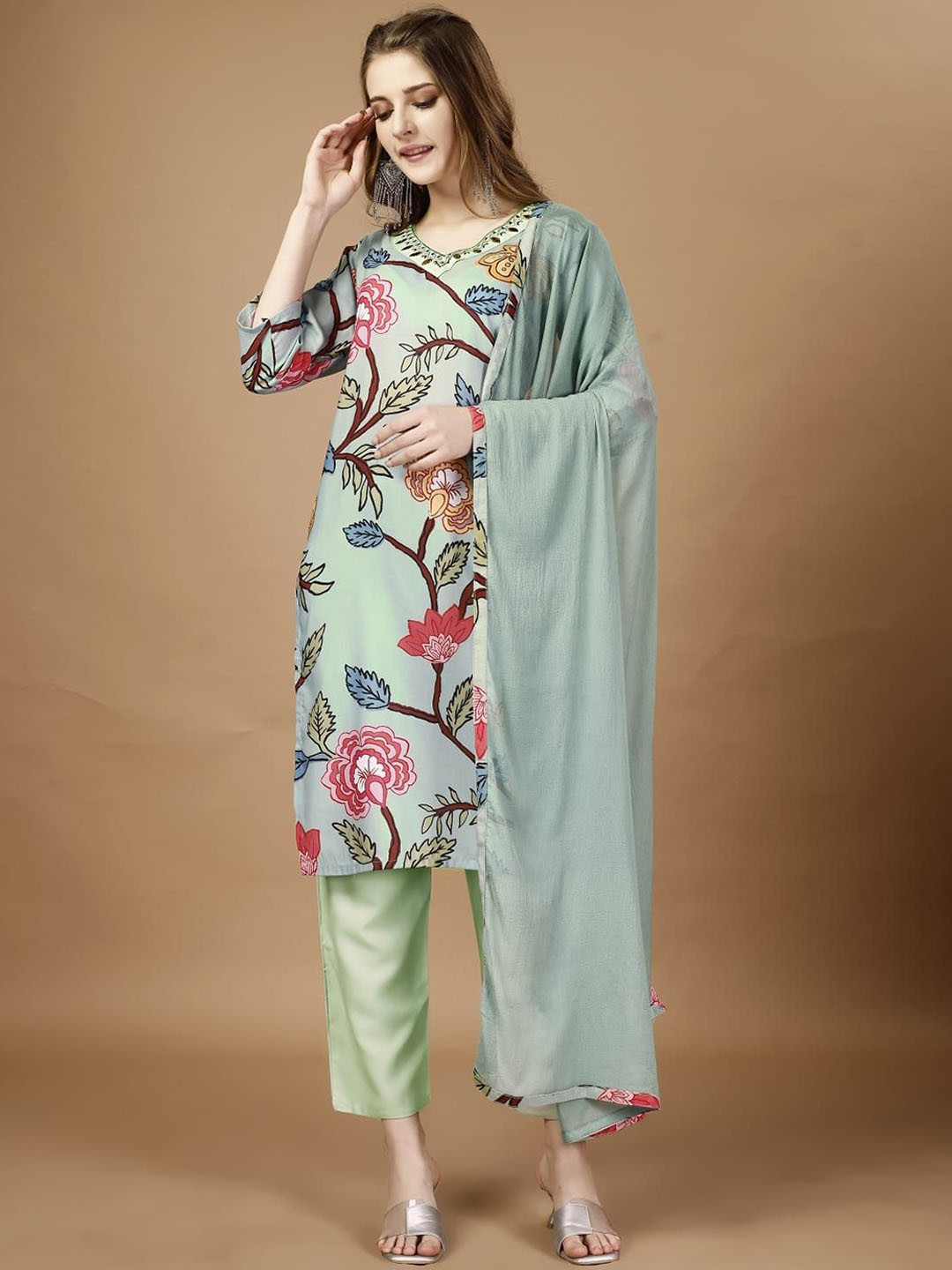 

WORIVOC Ethnic Motifs Printed Round Neck Straight Kurta With Trousers & Dupatta, Green