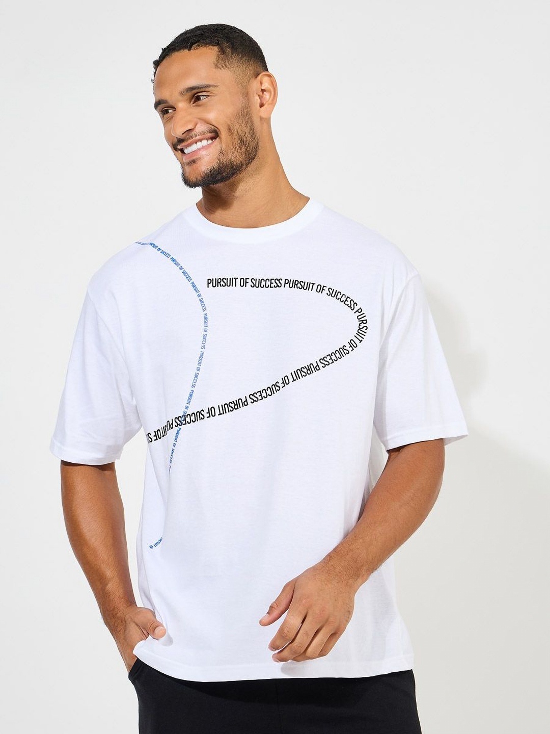 

Styli Men White Pure Cotton Placement Print Oversized T-Shirt