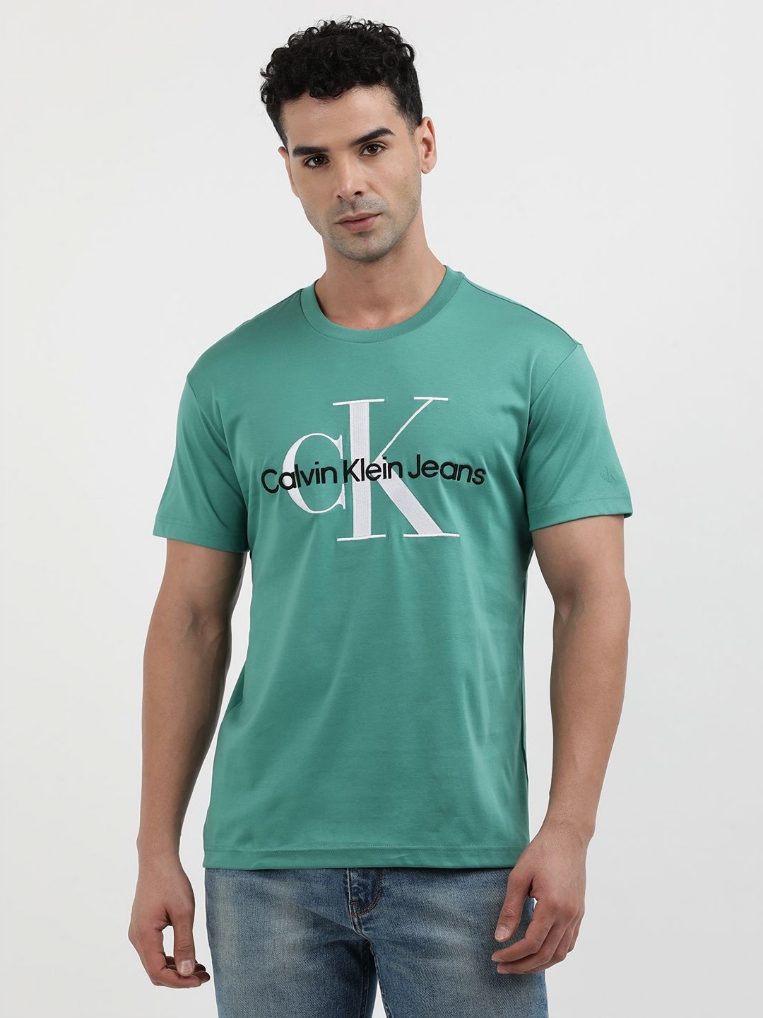 

Calvin Klein Men Printed Round Neck Cotton T-Shirt, Green