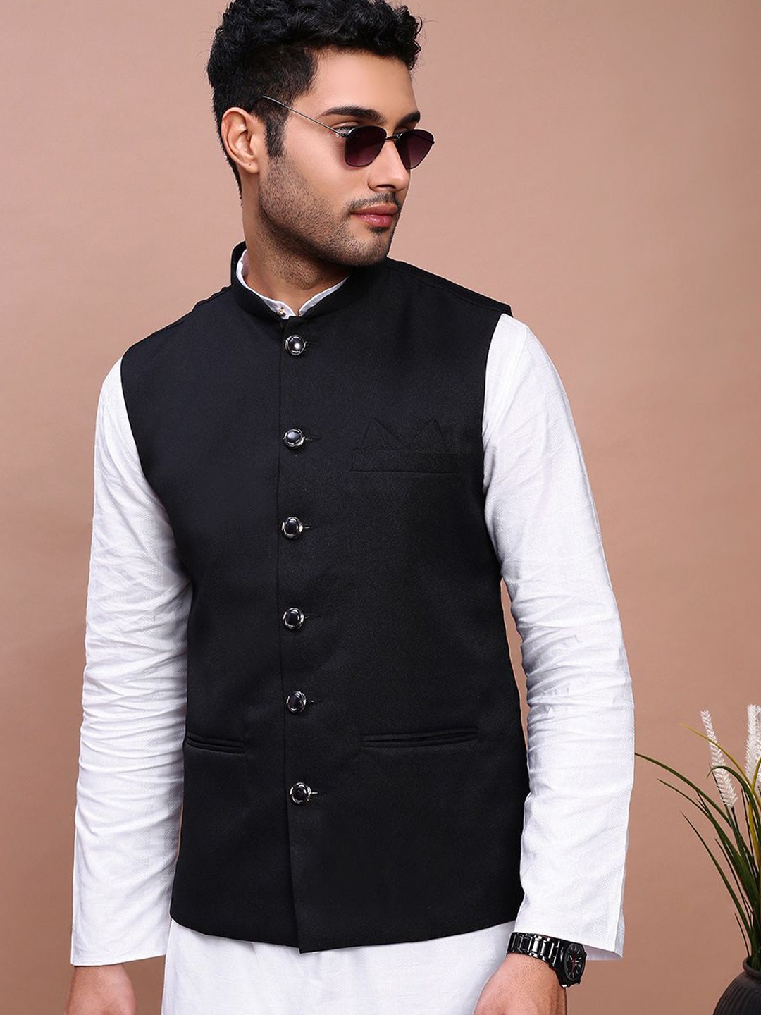 

SHOWOFF Slim-Fit Nehru Jackets, Black