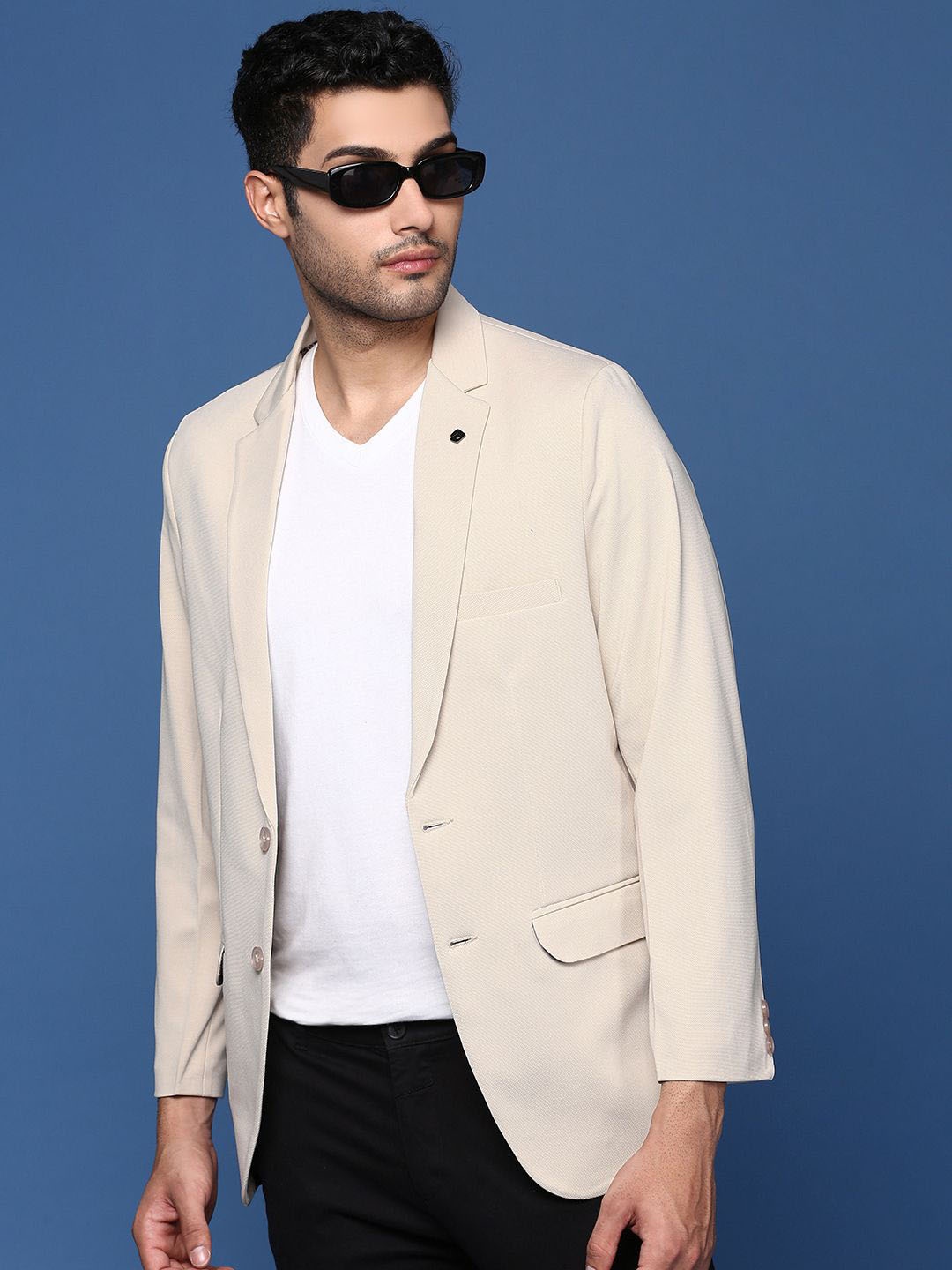 

SHOWOFF Notched Lapel Slim Fit Single Breasted Cotton Blazer, Cream