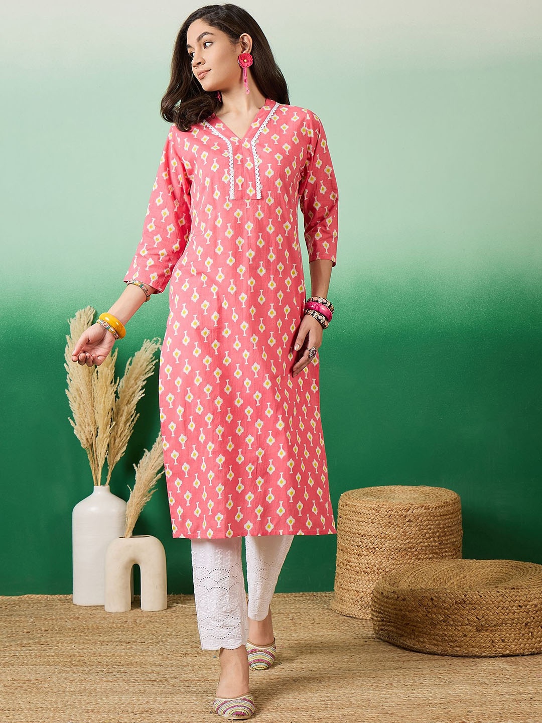 

Sangria Coral Pink & White Ethnic Motifs Printed V-Neck Cotton Straight Kurta