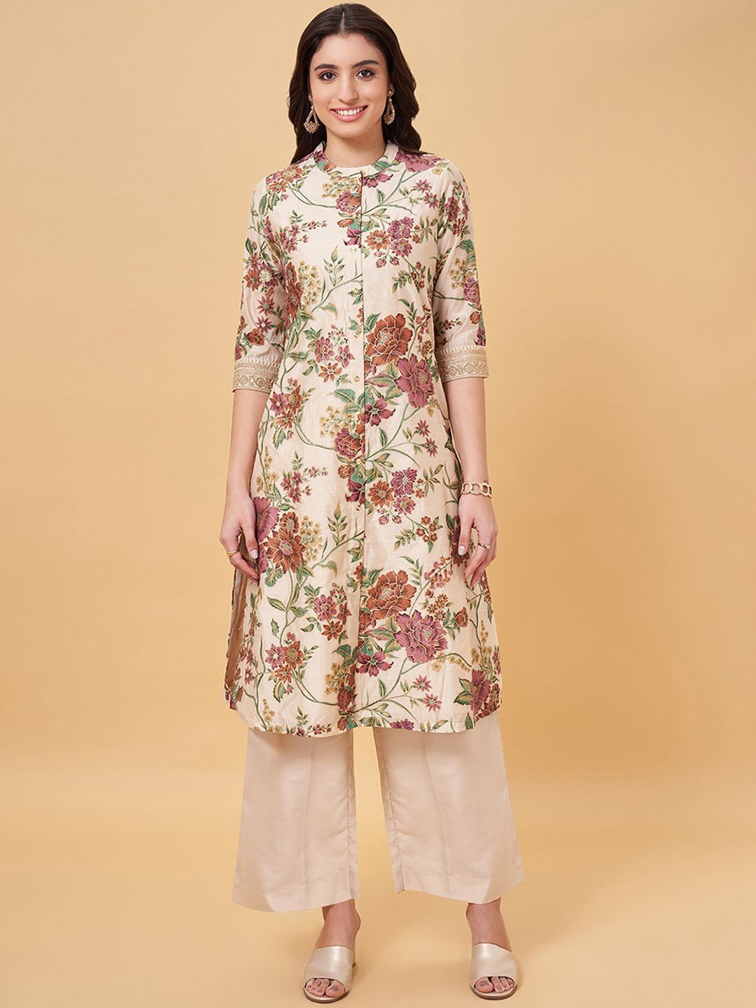 

RANGMANCH BY PANTALOONS Floral Printed Regular Kurta with Trousers, Beige