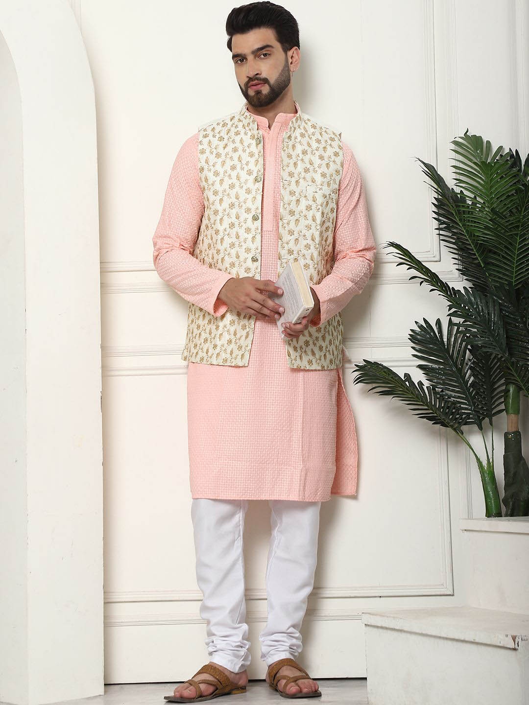 

SOJANYA Checked Regular Pure Cotton Kurta with Churidar & Nehru Jacket, Peach